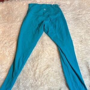 Lululemon capris!